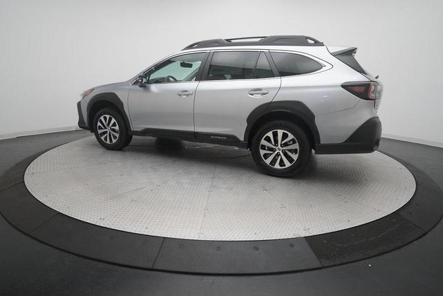 Photo of 2025 Ice Silver Metallic Subaru Outback