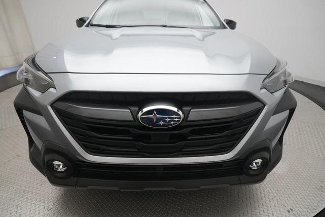 Photo of 2025 Ice Silver Metallic Subaru Outback