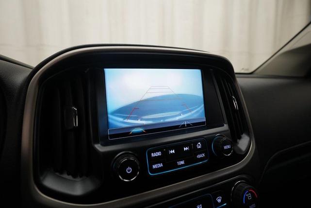 Photo of 2018 Quicksilver Metallic GMC Canyon