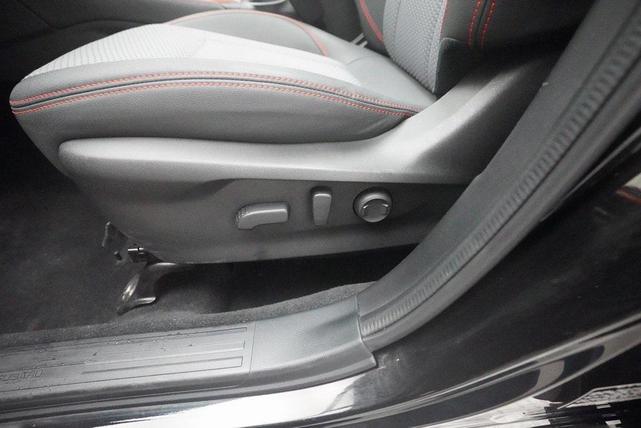 Photo of 2019 Crystal Black Silica Subaru Forester