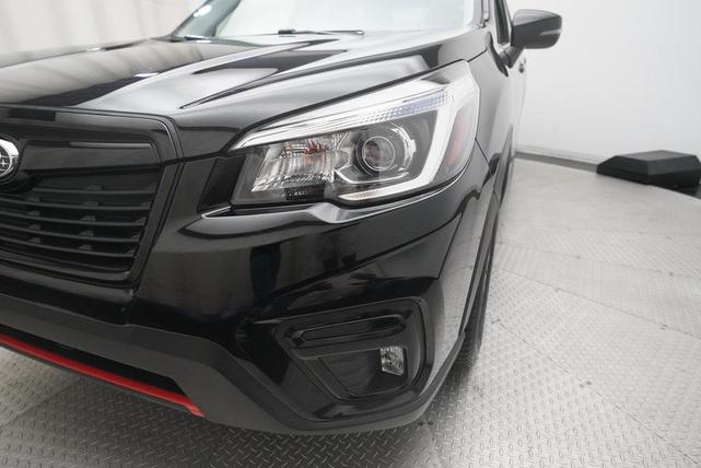 Photo of 2019 Crystal Black Silica Subaru Forester