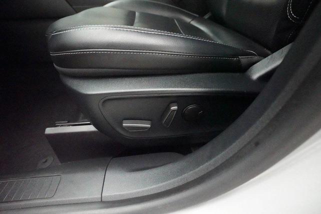 Photo of 2020 INGOT SILVER METALLIC Ford Escape