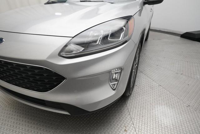 Photo of 2020 INGOT SILVER METALLIC Ford Escape
