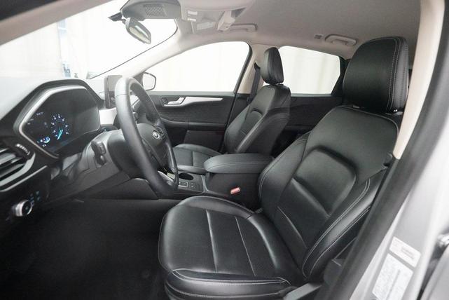Photo of 2020 INGOT SILVER METALLIC Ford Escape