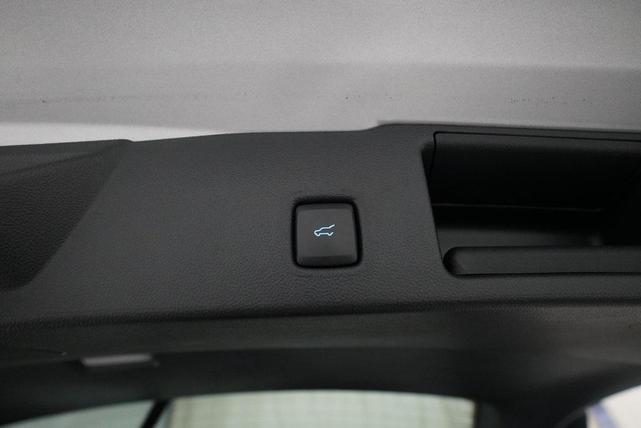 Photo of 2020 INGOT SILVER METALLIC Ford Escape