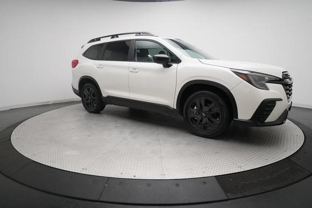 Photo of 2025 Crystal White Pearl Subaru Ascent
