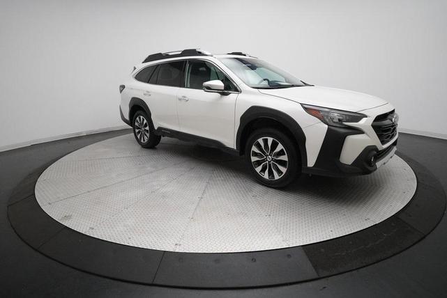Photo of 2023 Crystal White Pearl Subaru Outback