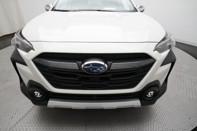 Photo of 2023 Crystal White Pearl Subaru Outback