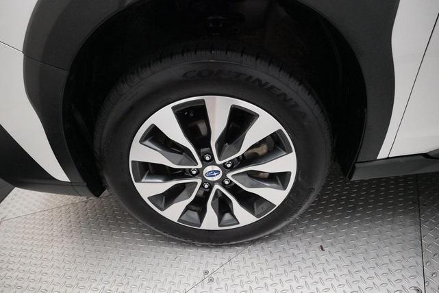 Photo of 2023 Crystal White Pearl Subaru Outback