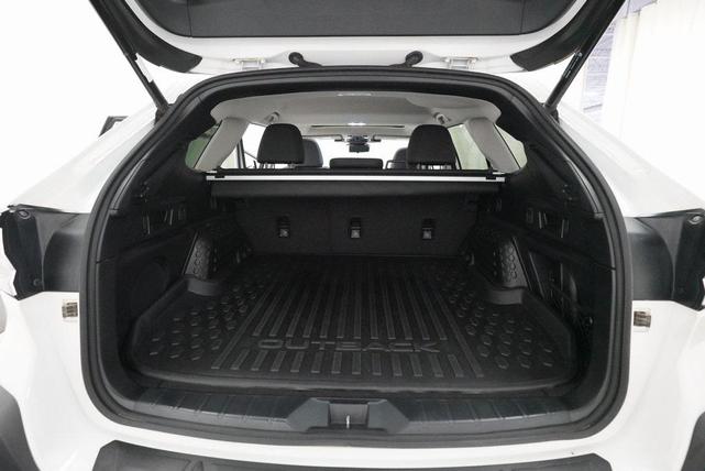 Photo of 2023 Crystal White Pearl Subaru Outback