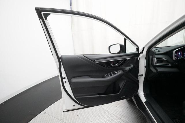 Photo of 2023 Crystal White Pearl Subaru Outback