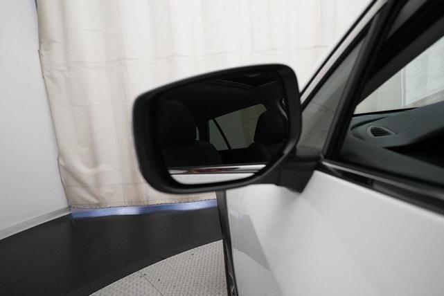 Photo of 2023 Crystal White Pearl Subaru Outback