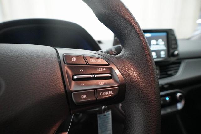 Photo of 2018 Scarlet Red Pearl Hyundai Elantra GT