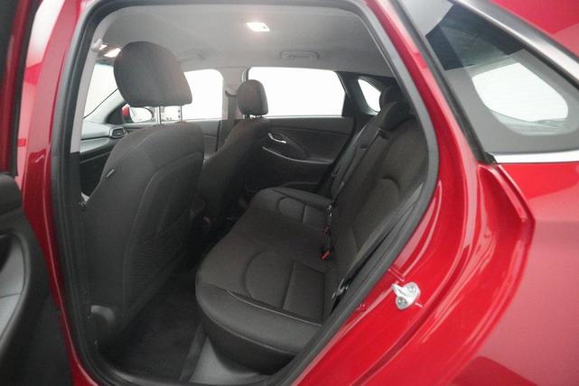 Photo of 2018 Scarlet Red Pearl Hyundai Elantra GT
