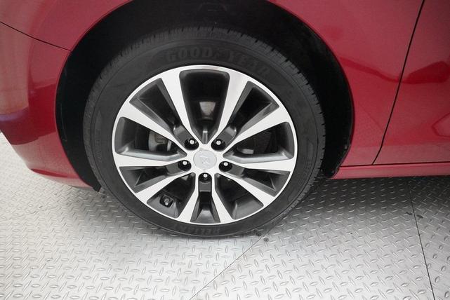 Photo of 2018 Scarlet Red Pearl Hyundai Elantra GT