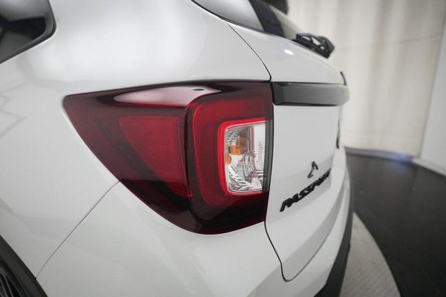 Photo of 2024 Platinum White Pearl Honda Passport