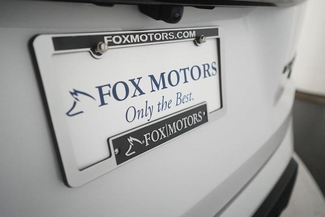 Photo of 2024 Platinum White Pearl Honda Passport