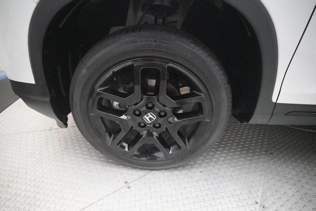 Photo of 2024 Platinum White Pearl Honda Passport