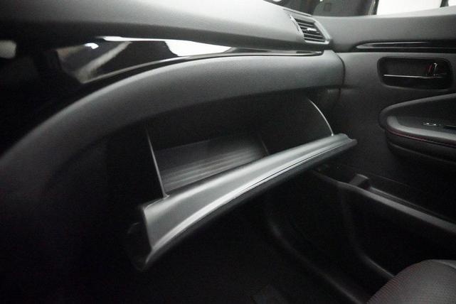 Photo of 2024 Platinum White Pearl Honda Passport