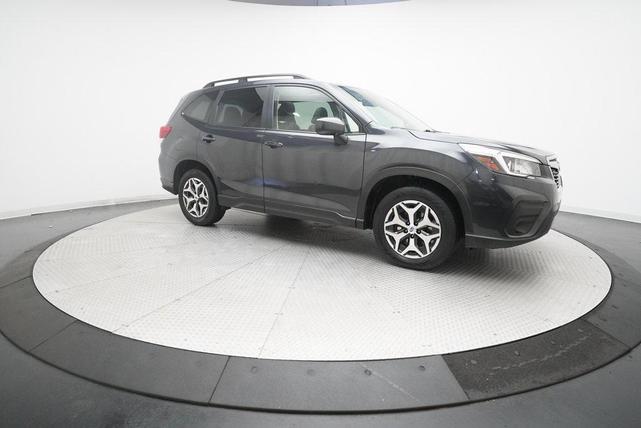 Photo of 2019 Dark Gray Metallic Subaru Forester