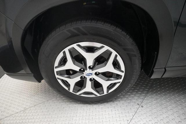 Photo of 2019 Dark Gray Metallic Subaru Forester