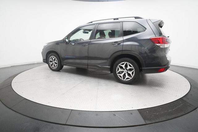 Photo of 2019 Dark Gray Metallic Subaru Forester