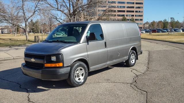 Photo of 2008 Graystone Metallic Chevrolet Express 1500