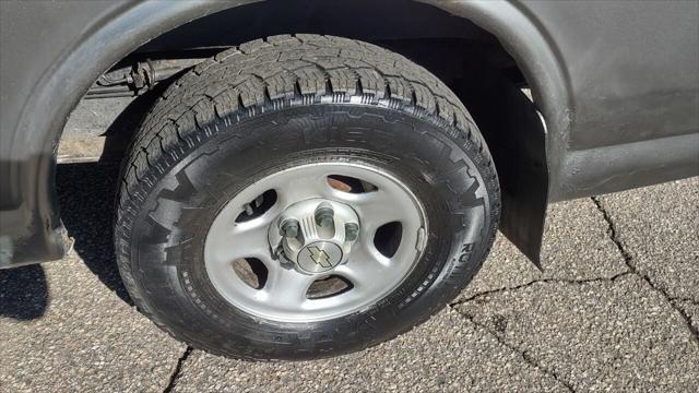 Photo of 2008 Graystone Metallic Chevrolet Express 1500