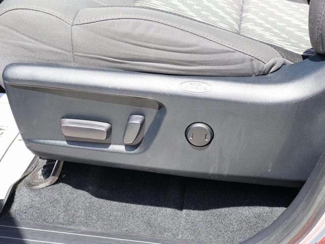 Photo of 2018 Silver Sky Metallic Toyota Tundra