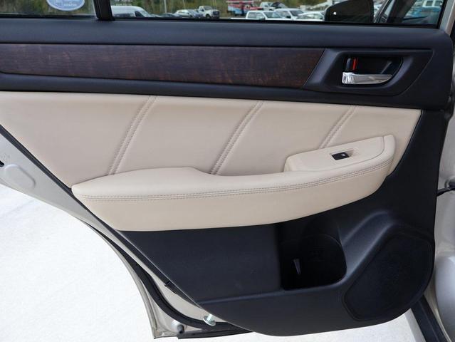 Photo of 2019 Champagne Subaru Outback