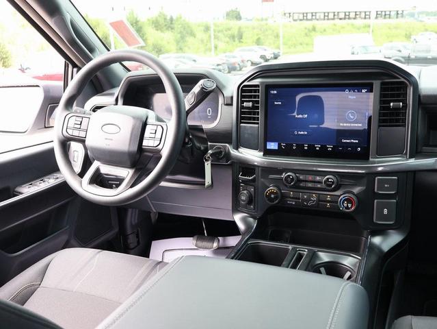 Photo of 2025 White Metallic Ford F-150