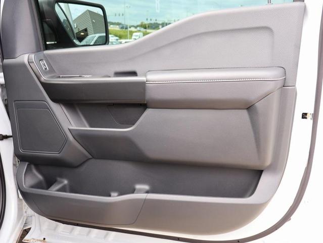 Photo of 2025 White Metallic Ford F-150