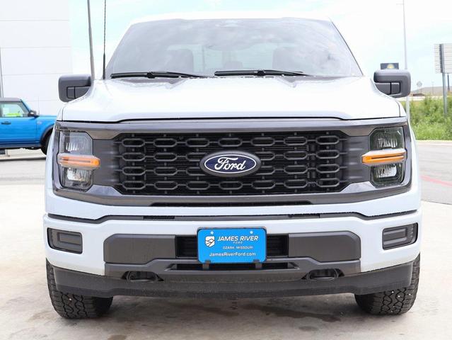 Photo of 2025 White Metallic Ford F-150