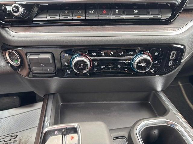 Photo of 2025 Summit White GMC Sierra 1500