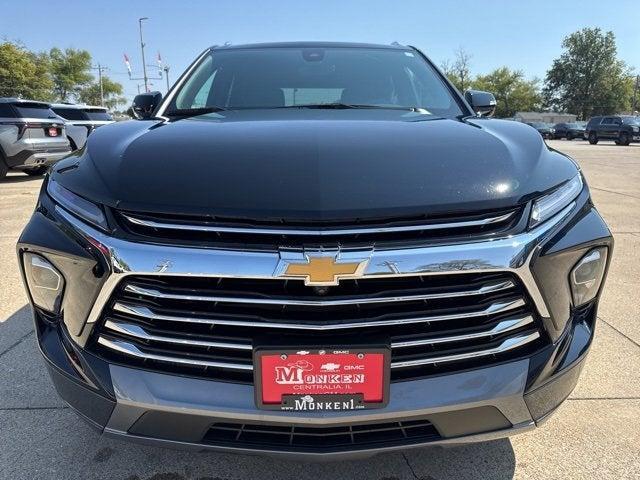 Photo of 2025 Black Chevrolet Blazer
