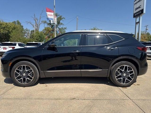 Photo of 2025 Black Chevrolet Blazer