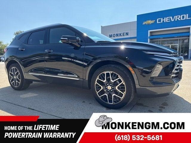Photo of 2025 Black Chevrolet Blazer