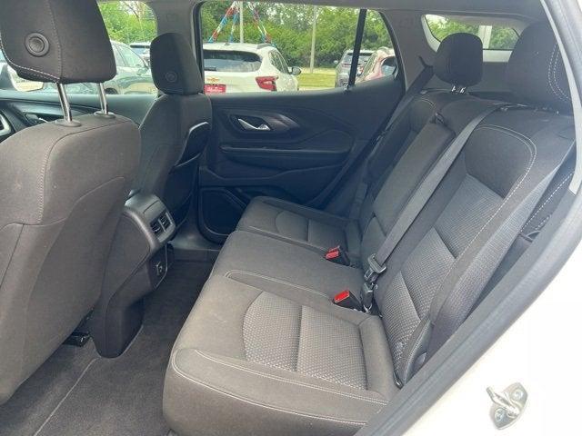 Photo of 2024 Summit White GMC Terrain