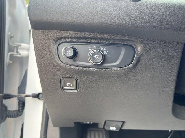 Photo of 2024 Summit White GMC Terrain