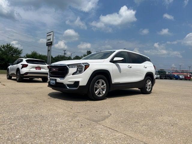 Photo of 2024 Summit White GMC Terrain