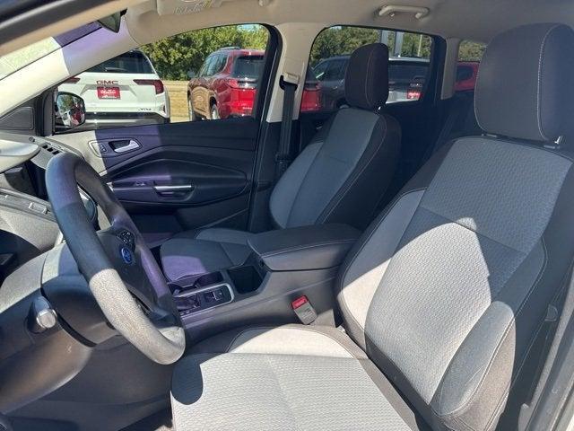 Photo of 2019 Silver Ford Escape