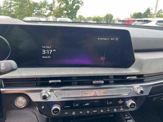 Photo of 2023 Gray Kia Telluride