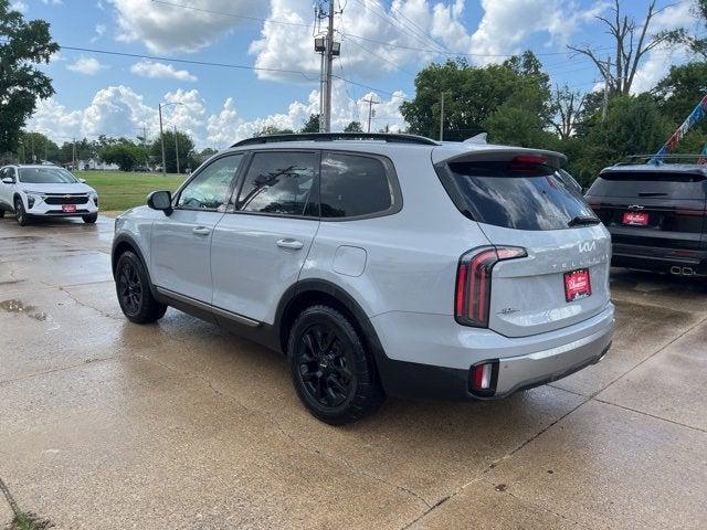 Photo of 2023 Gray Kia Telluride
