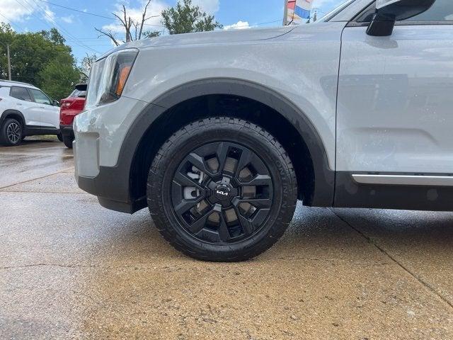 Photo of 2023 Gray Kia Telluride