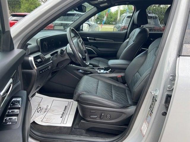 Photo of 2023 Gray Kia Telluride