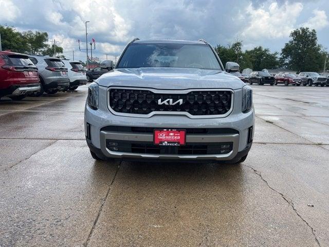 Photo of 2023 Gray Kia Telluride