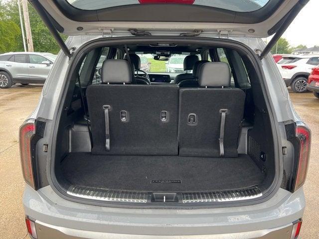 Photo of 2023 Gray Kia Telluride