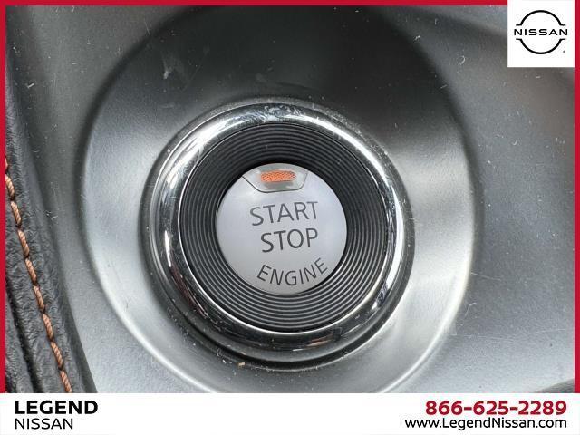 Photo of 2022 White Nissan Maxima