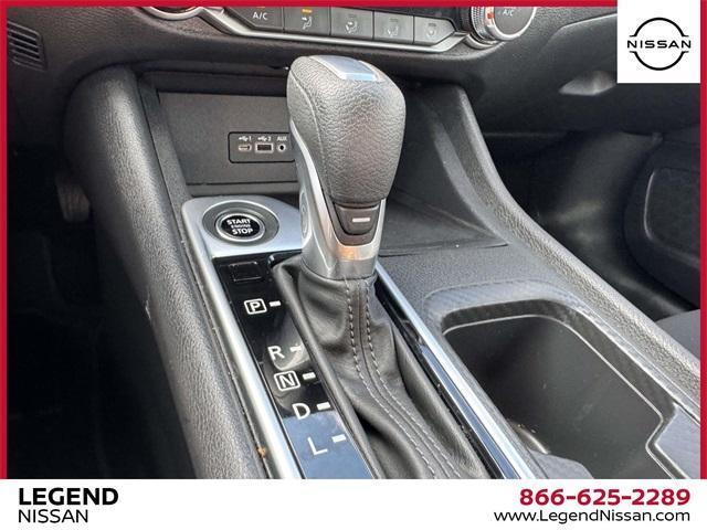 Photo of 2022 Black Nissan Sentra