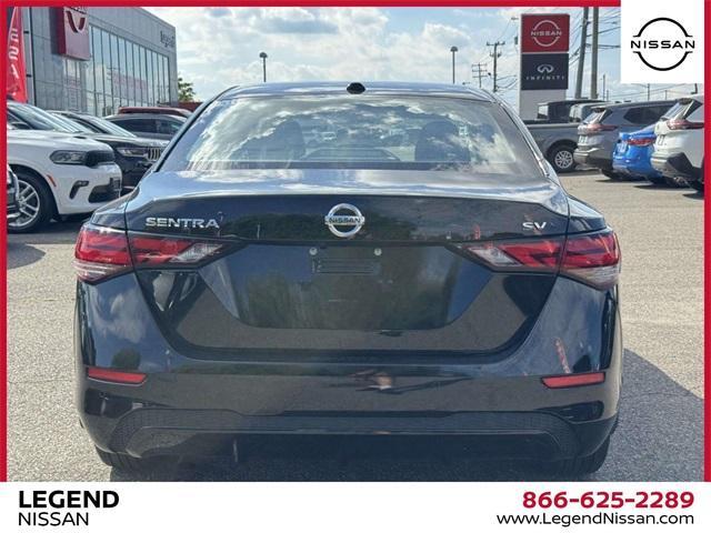 Photo of 2022 Black Nissan Sentra